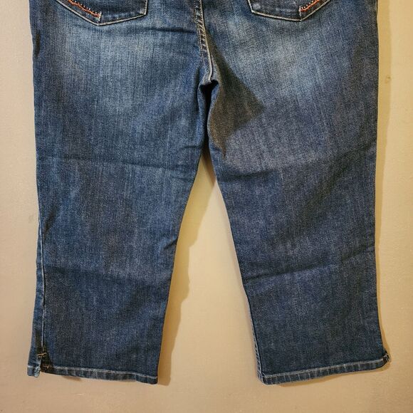 J Jill Womens Limited Edition Capri Jeans Size 10 Beaded Mid Rise Straight Leg - Picture 12 of 12